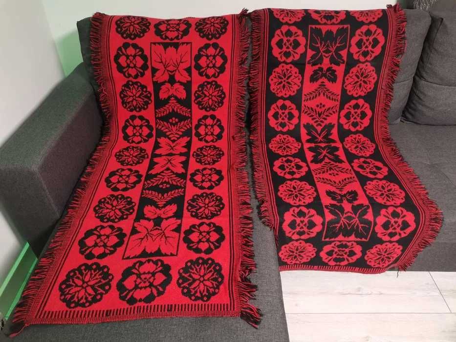 Kilimy, narzuty na wypoczynek i fotele PRL