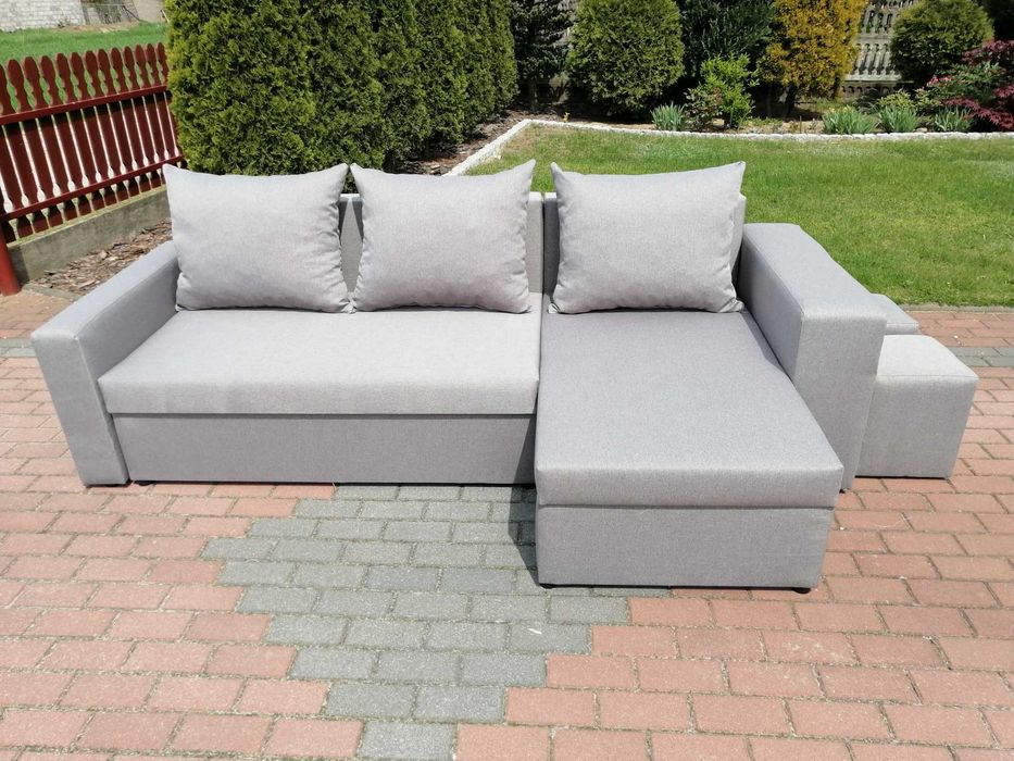 Kanapa GRAND z pufami. Kanapa z pufami