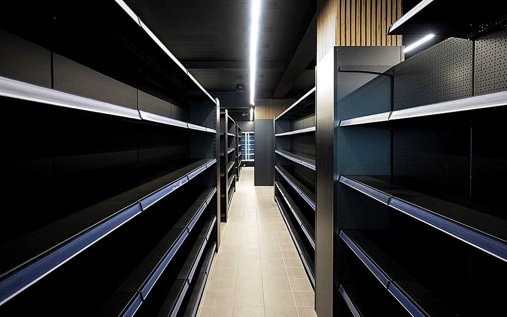 Стелажі для магазину і складу. Холодильники, касові зони