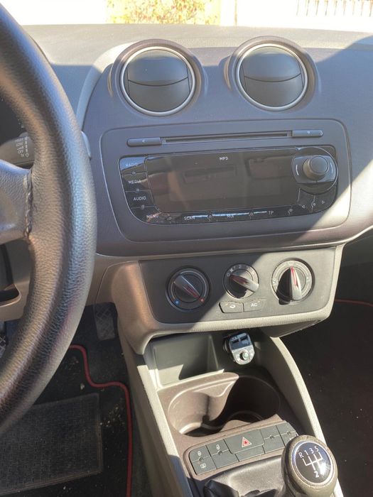 Seat ibiza 6j comercial