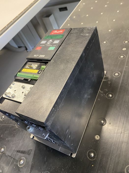 Частотний перетворювач Danfoss VLT2800