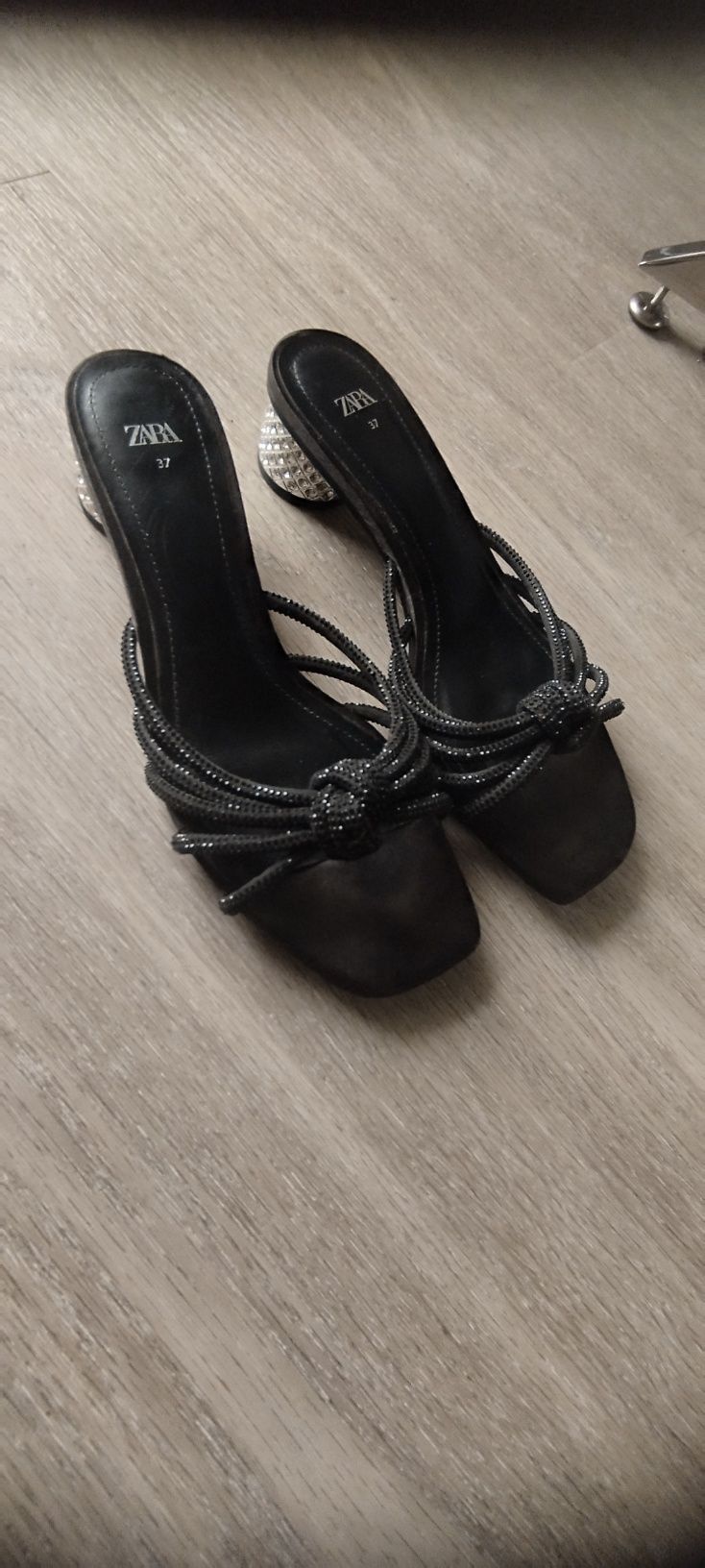 Sandálias/ mules Zara