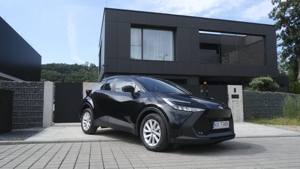 Toyota CHR Wynajem 130zł doba / Wypożyczalnia