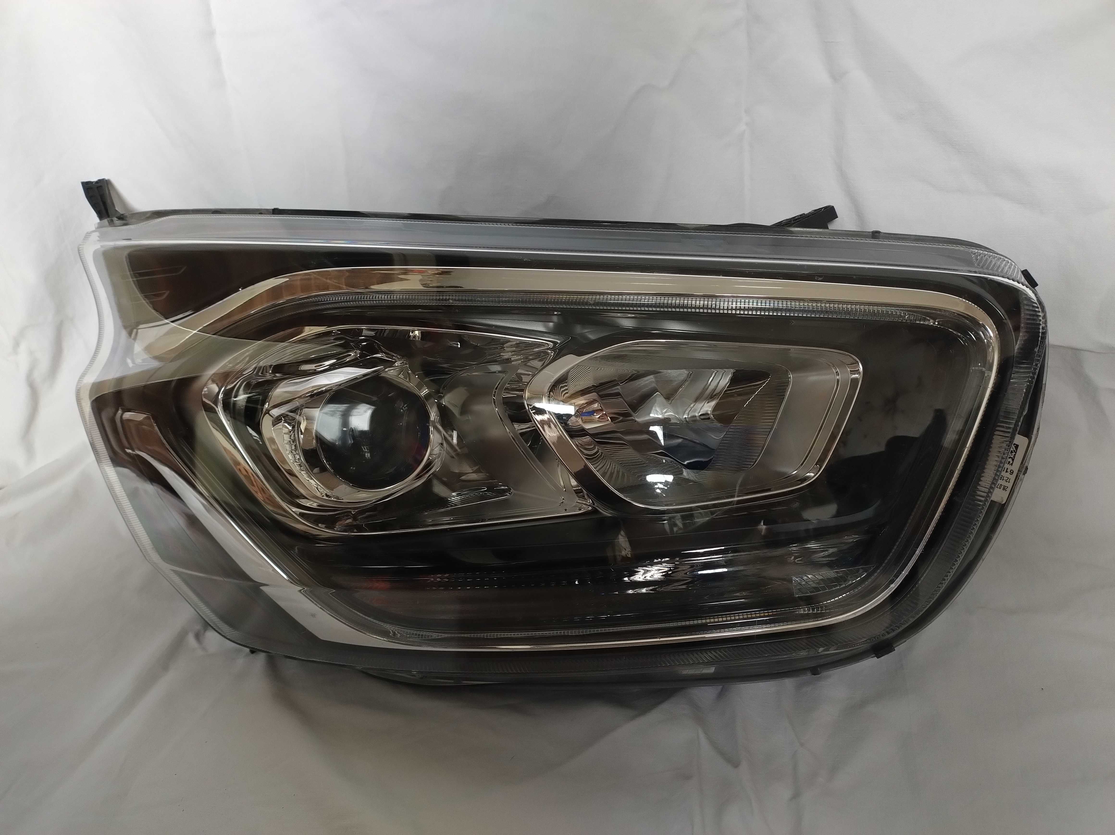 Reflektor Lampa Przednia Prawa Soczewka LED Ford Transit Custom Lift