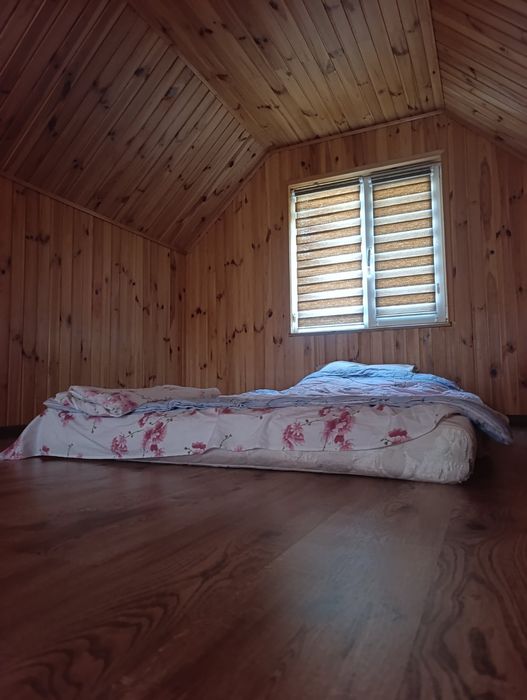 Продаж 2-поверх.чудового будинку біля водойми.