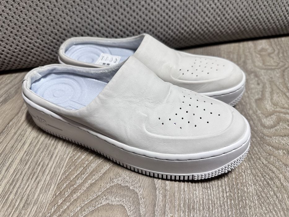 Женские кроссовки Nike Air Force 1 Lover р 37,5 шлепки nike