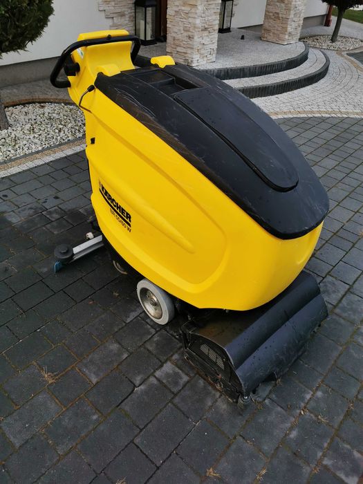 Szorowarka Karcher Br 55/60 z bateriami. Gotowa do pracy.