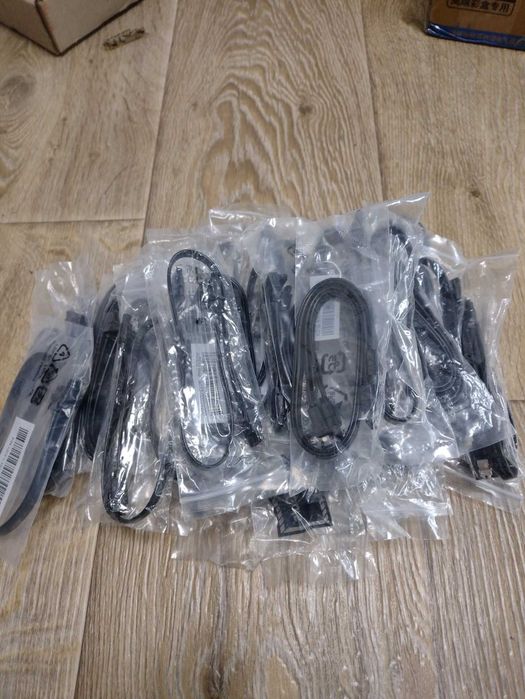 Кабель передачи данных SATA3 Новые( есть количество)