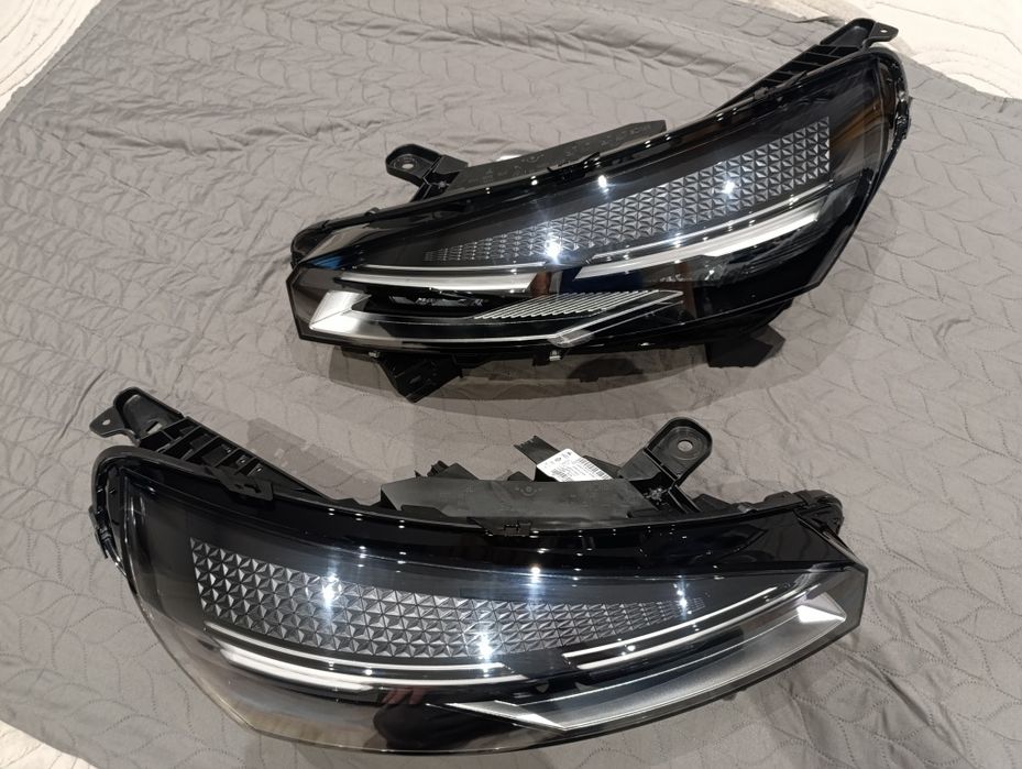Renault Clio V Lift Lampy Prawa Lewa Przód Komplet EU