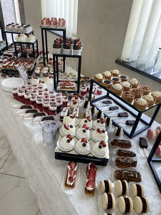 Здам в оренду СКЛЯНІ-підставки ДЛЯ КЕНДІБАРУ