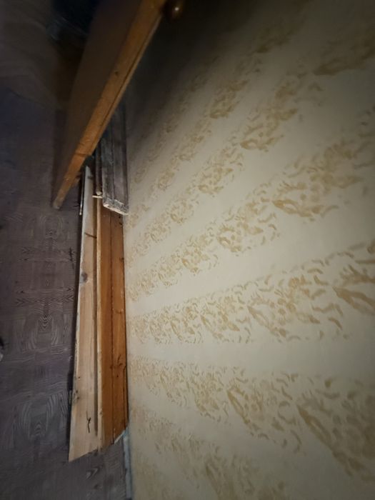 Продам вхідні двері деревʼяні 2000 грн за 2 шт