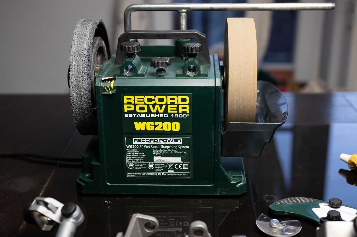Record Power WG200 – wolnoobrotowa ostrzarka wodna + Zestaw akcesoriów