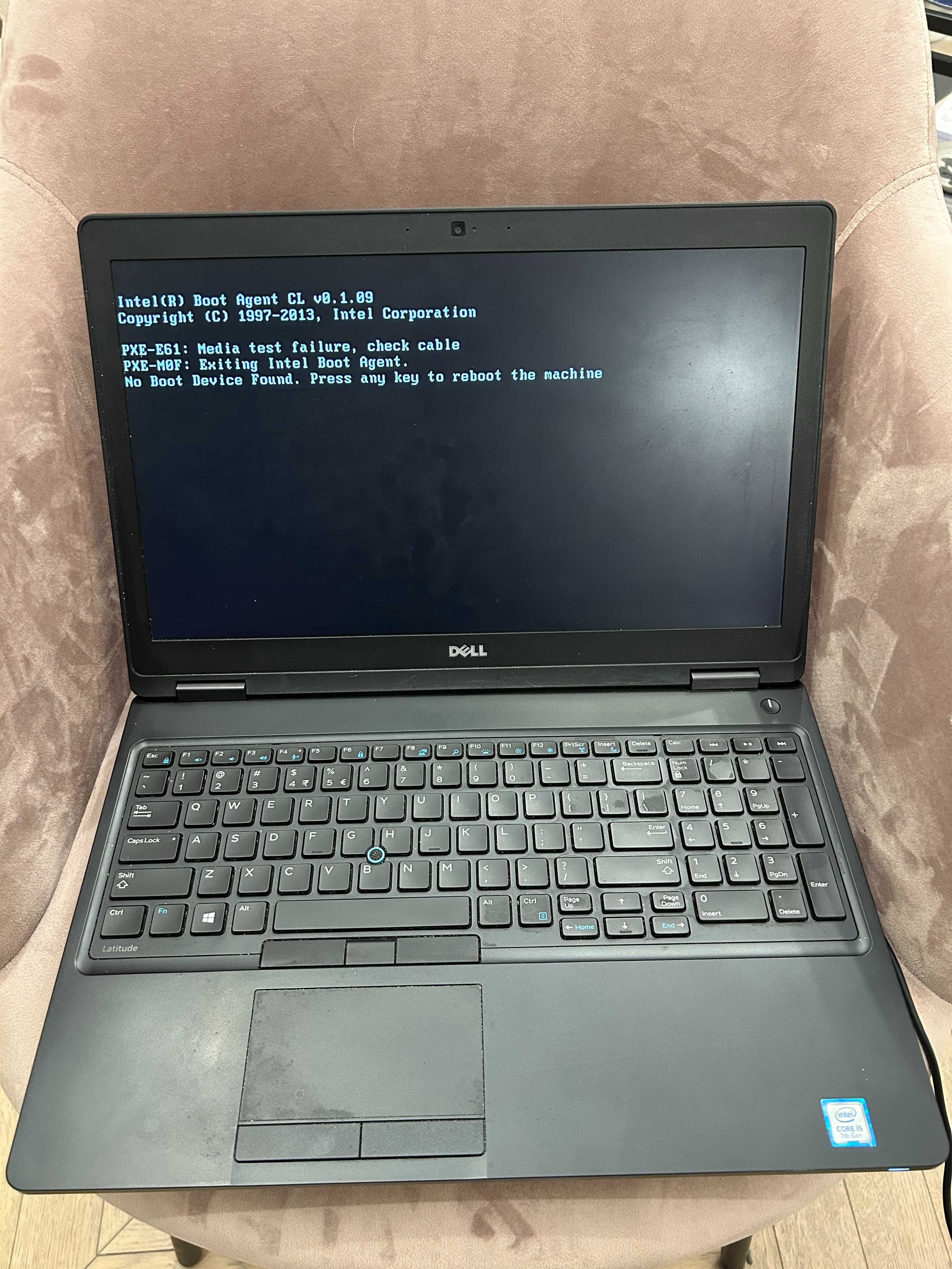 Laptop Dell Latitude 5580 | Intel Core i5-7200U | 8GB RAM | brak SSD