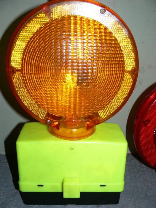 Oświetlenie awaryjne lampa ostrzegawcza pomarńczowa + klosz czerwony