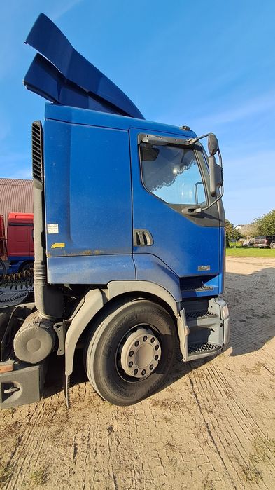 Renault i Mercedes Atego