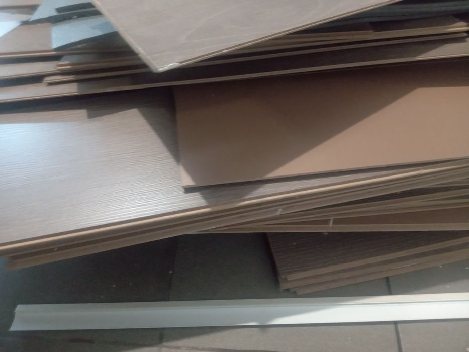 Oddam za darmo panele