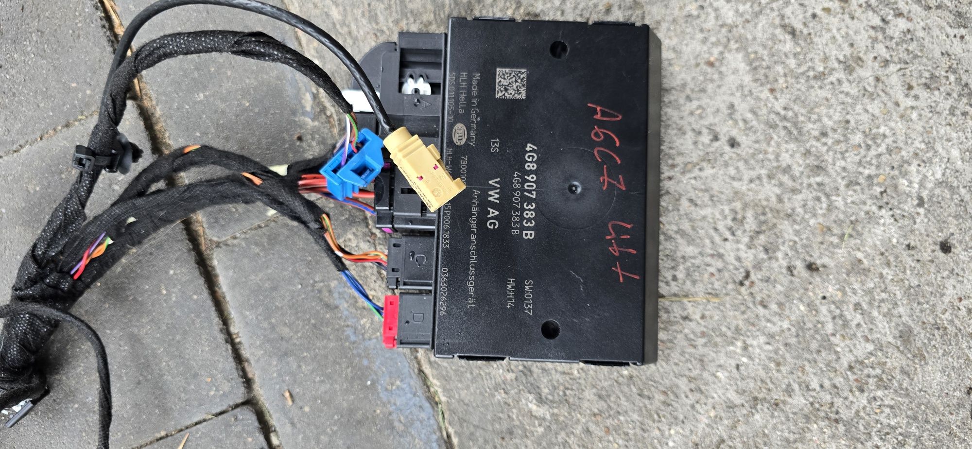 Hak holowniczy Audi A6 C7 elektrycznie składany