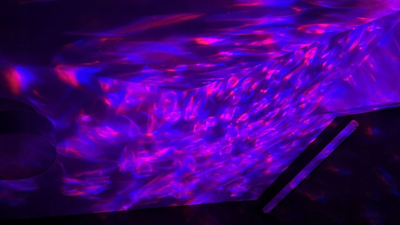 Outlet Projektor Gwiazd Kula Lampka Led Nocna Głośnik Powystawowy