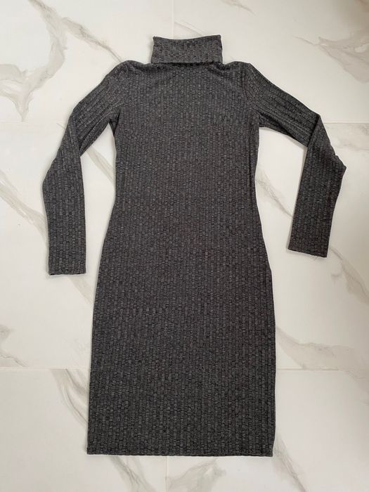 Плаття платье в рубчик футляр під горло гольф сукня міді миди