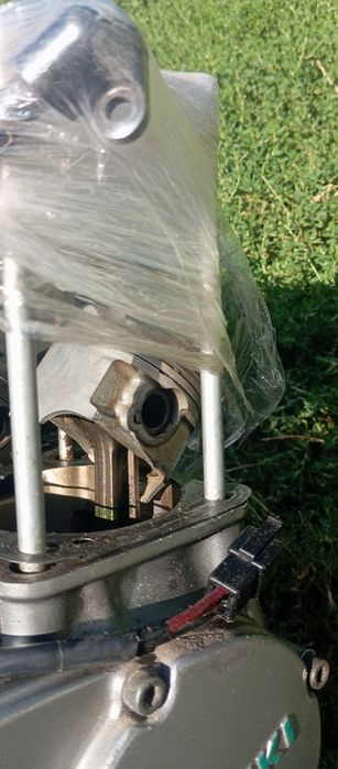 Циліндр з поршнями  сузуки бандит 600