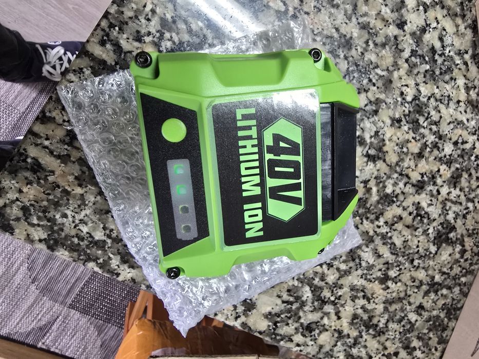 Bateria 40v nova