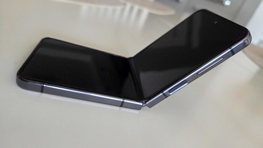 SAMSUNG Galaxy Z Flip 5 8/512GB 5G 6.7" 120Hz Grafitowy SM-F731