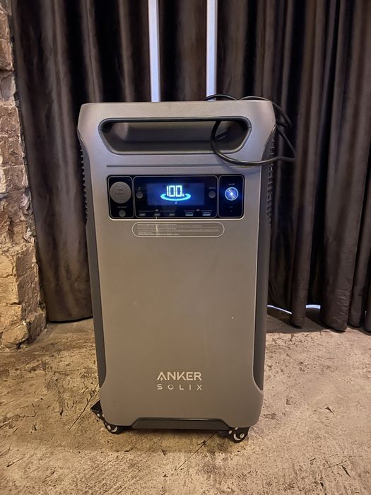 В НАЯВНОСТІ Anker solix f3800 power station