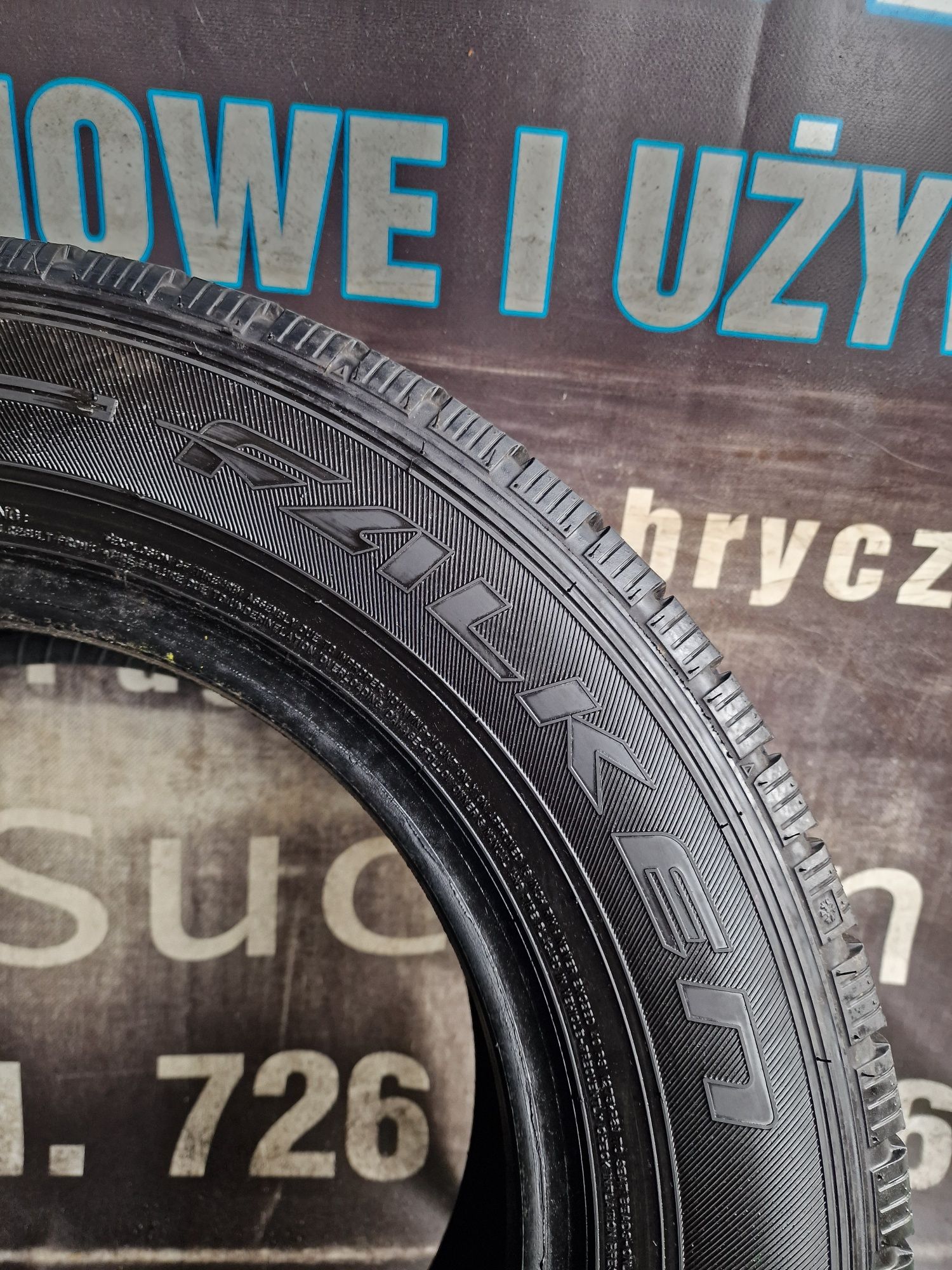 Opony zimowe 215/65/16C Falken wzmacniane Para 9.3 mm 2020rok jak Nowe