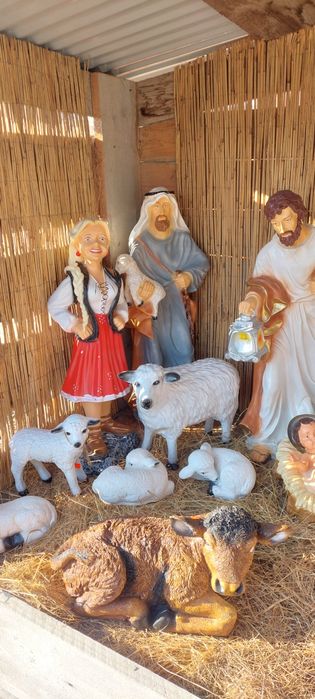 Figury do szopki Bożonarodzeniowej 16 sztuk