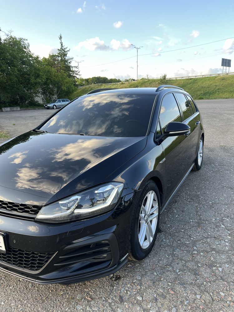 Продам Volkswagen golf  VII 7 GTD 2018