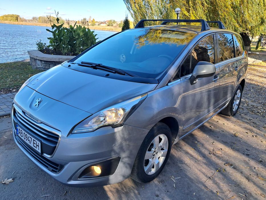 Продам або Обміняю PEUGEOT 5008 15р.в 1.6дизель автомат 141тис.км Торг