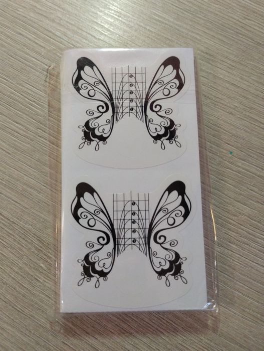 szablony do przedłużania paznokci