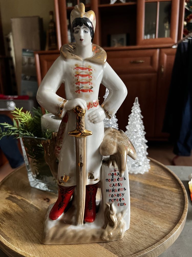 Porcelanowa figura Połonne