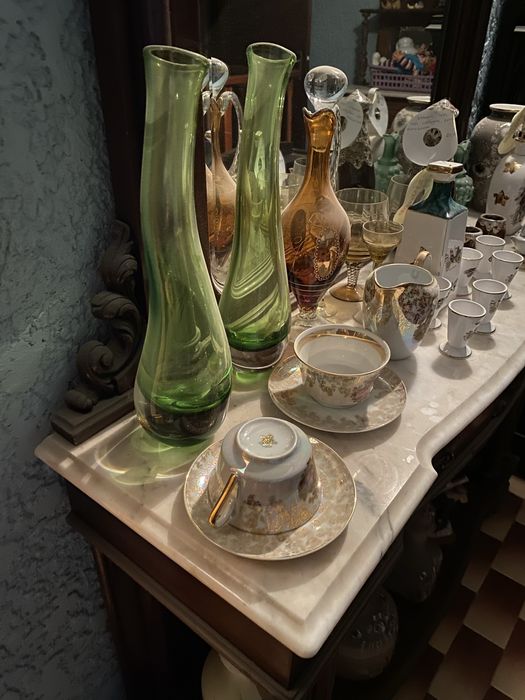 Móvel de Corredor com Espelho e Tampo em Mármore