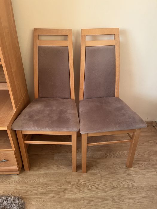 Sprzedam cztery krzesła