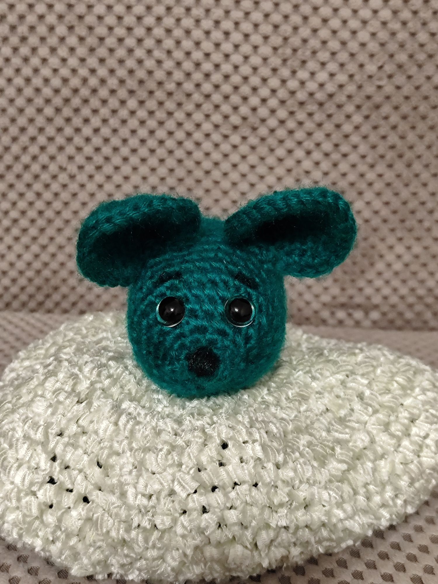 Nowa myszka amigurumi handmade ręcznie robiona maskotka montessori