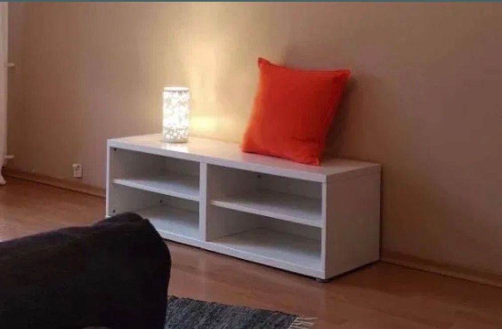 Szafka regał RTV Ikea Besta kolor biały