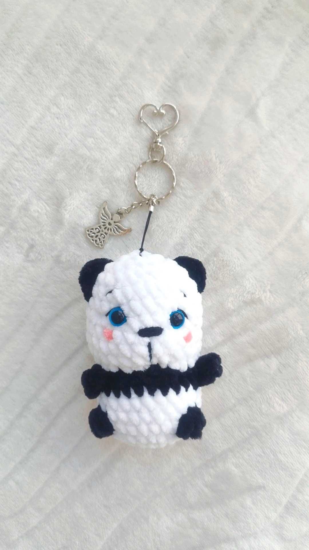 Miś panda na szydełku, zawieszka, brelok handmade