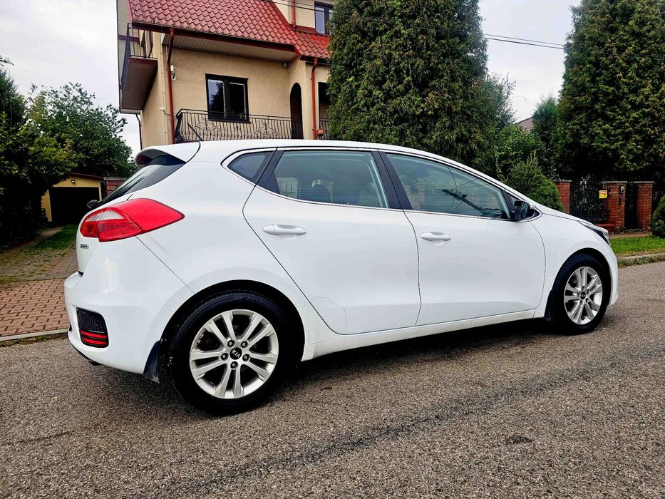 Kia Ceed Model 2016r LIFT 1.6 CRDi Ledy Nawi Android Grzane Fotele Ładna
