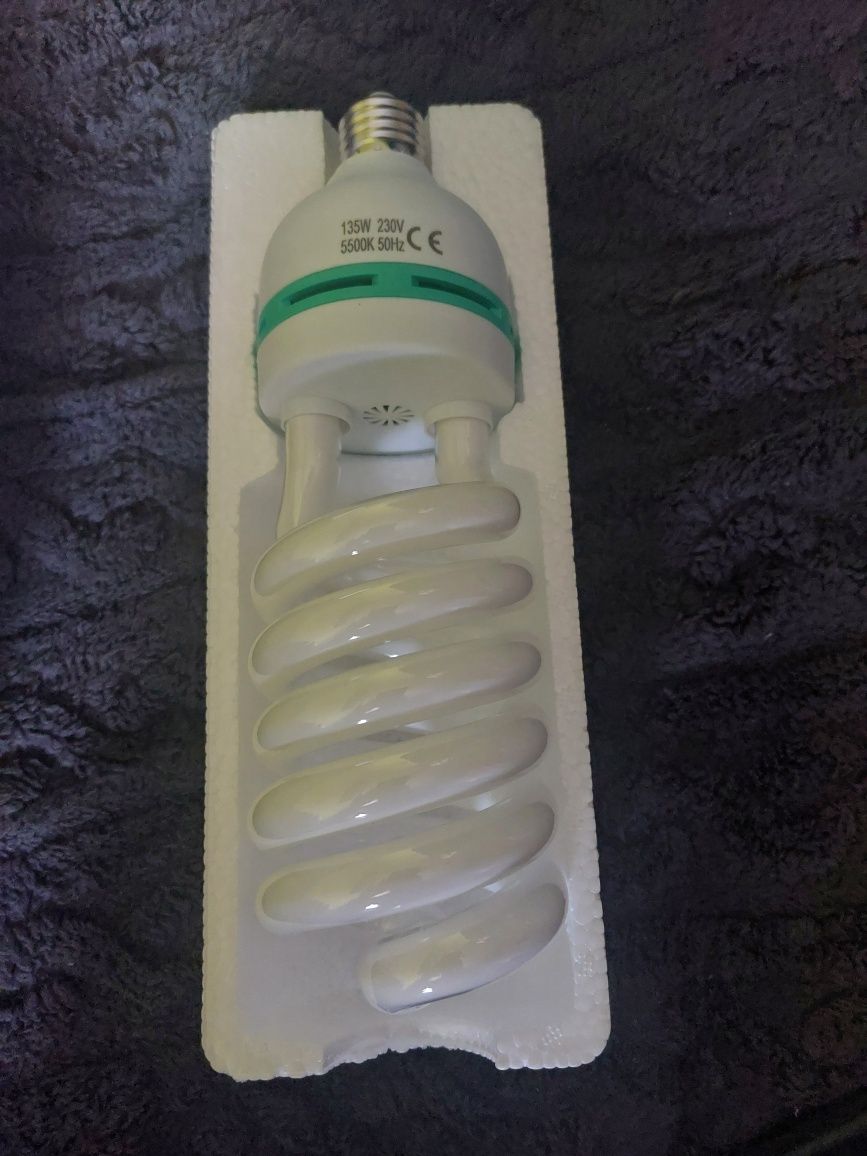 Żarówki 135W 230 V 5500K 50 Hz