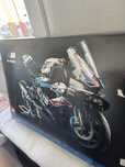 BMW m 1000 rr, lego de 43cm