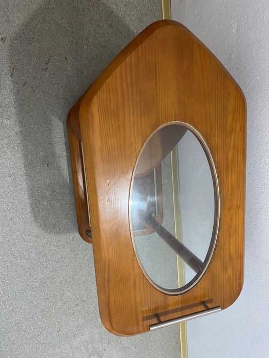 garrafeira com rodas