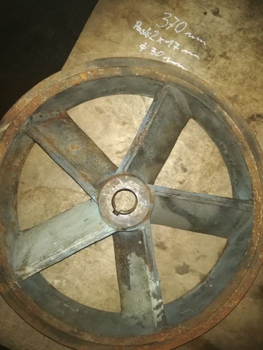 Starocie stare koło pasowe - DUZE