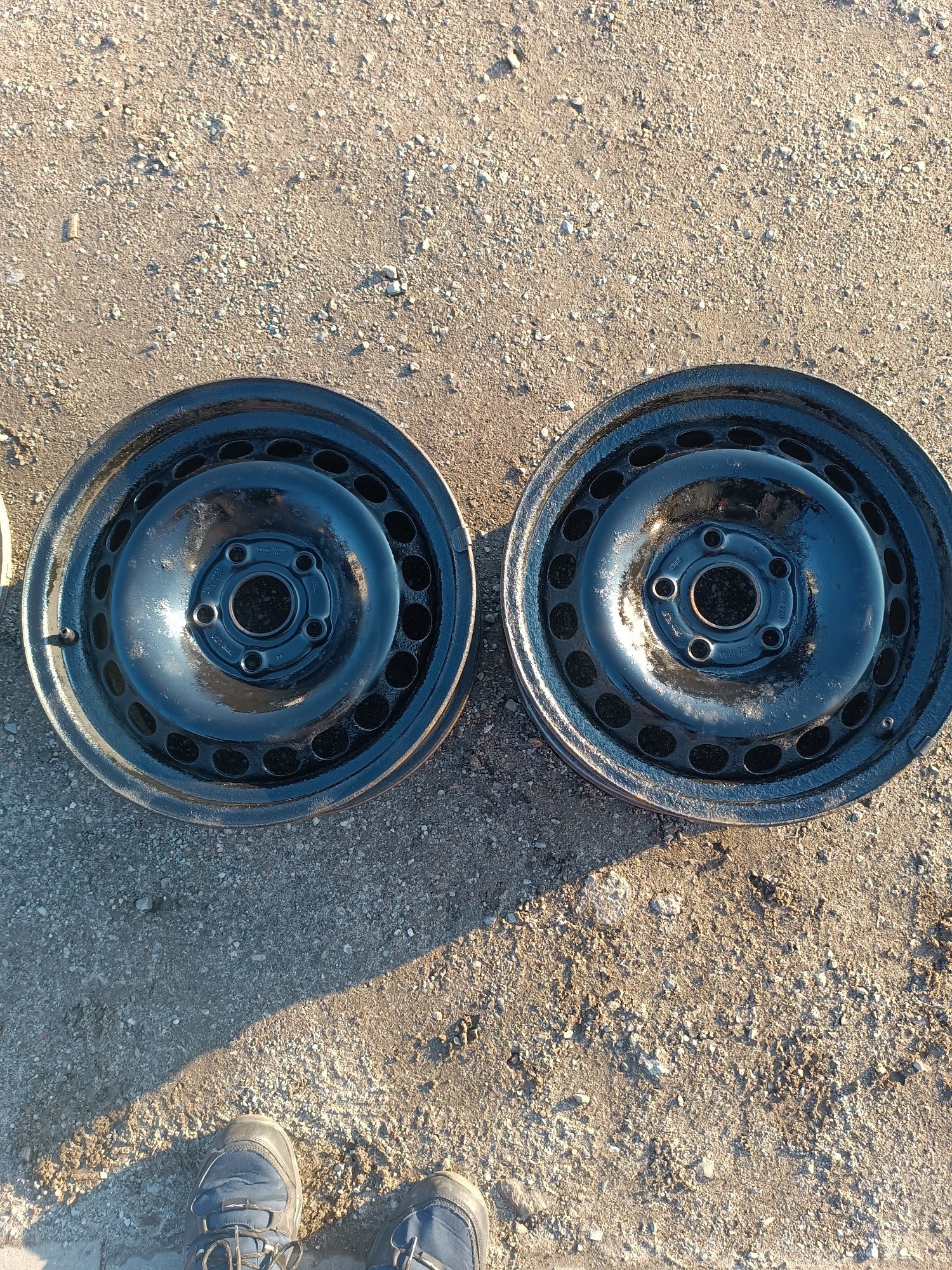 Felgi stalowe 15 Volkswagen, Audi, Skoda 5x112 et33 4szt