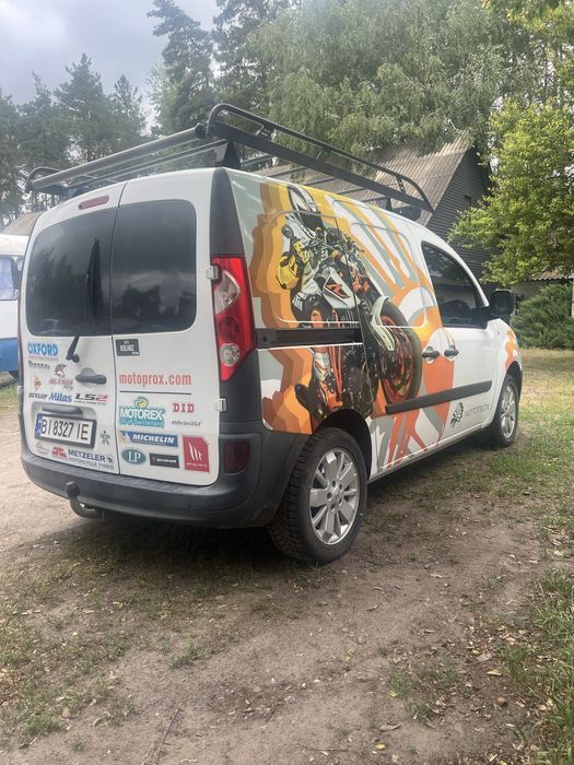 Renault kangoo.