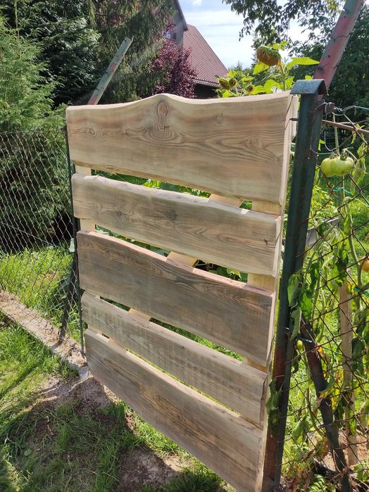 Rustykalna furtka ogrodowa, ręczna robota, lite drewno