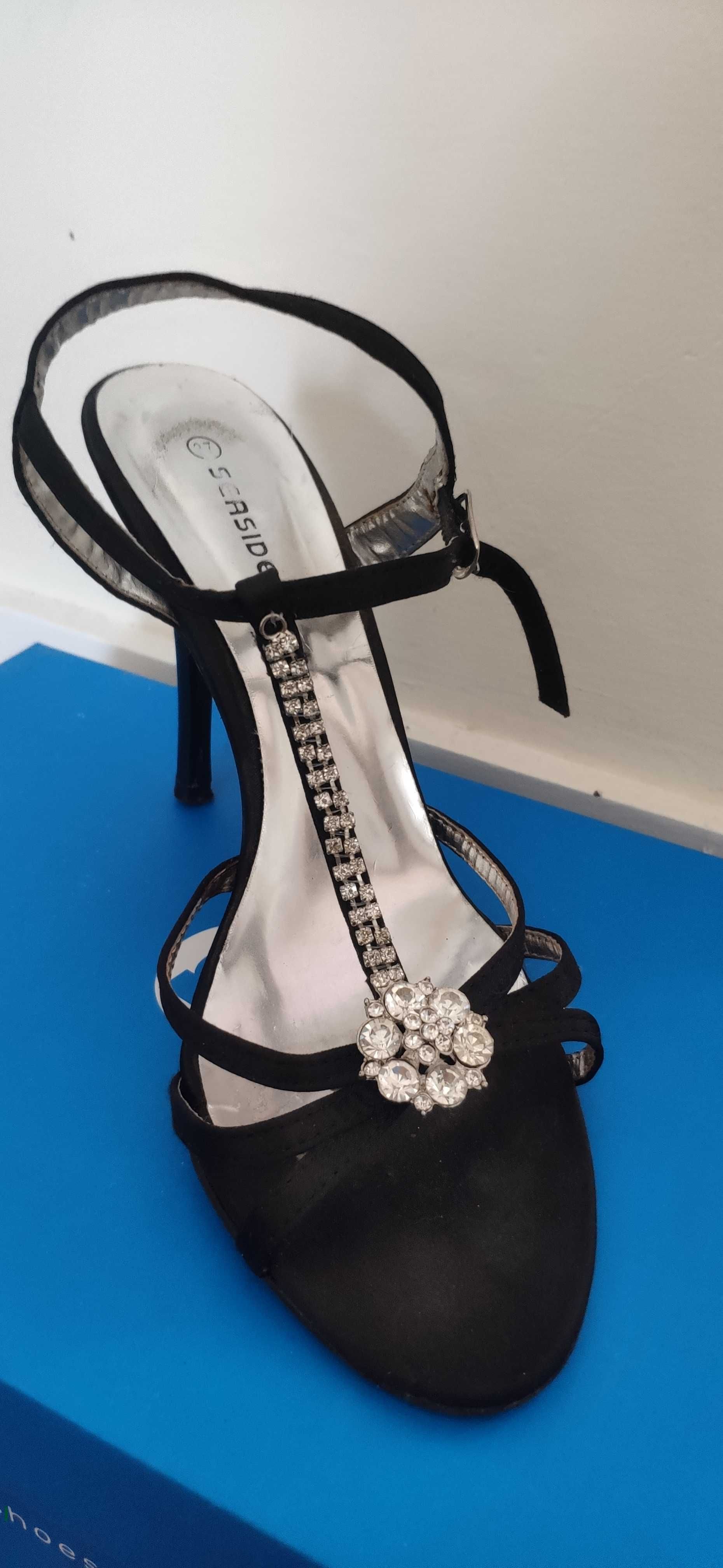 Lote de 5 pares de sapatos de mulher, como novos