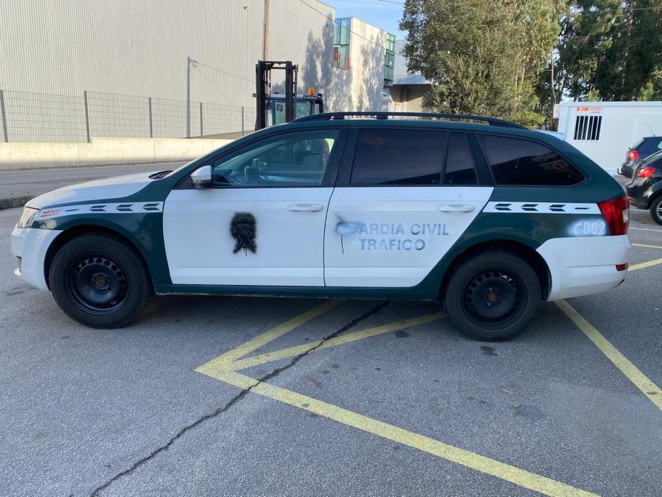 Elevador vidros trás esquerdo SKODA Octavia III Break (5E5)