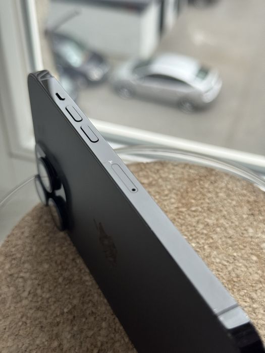 iPhone 14 Pro Max 512 GB – Gwiezdna Szarość – stan dobry + AirPods