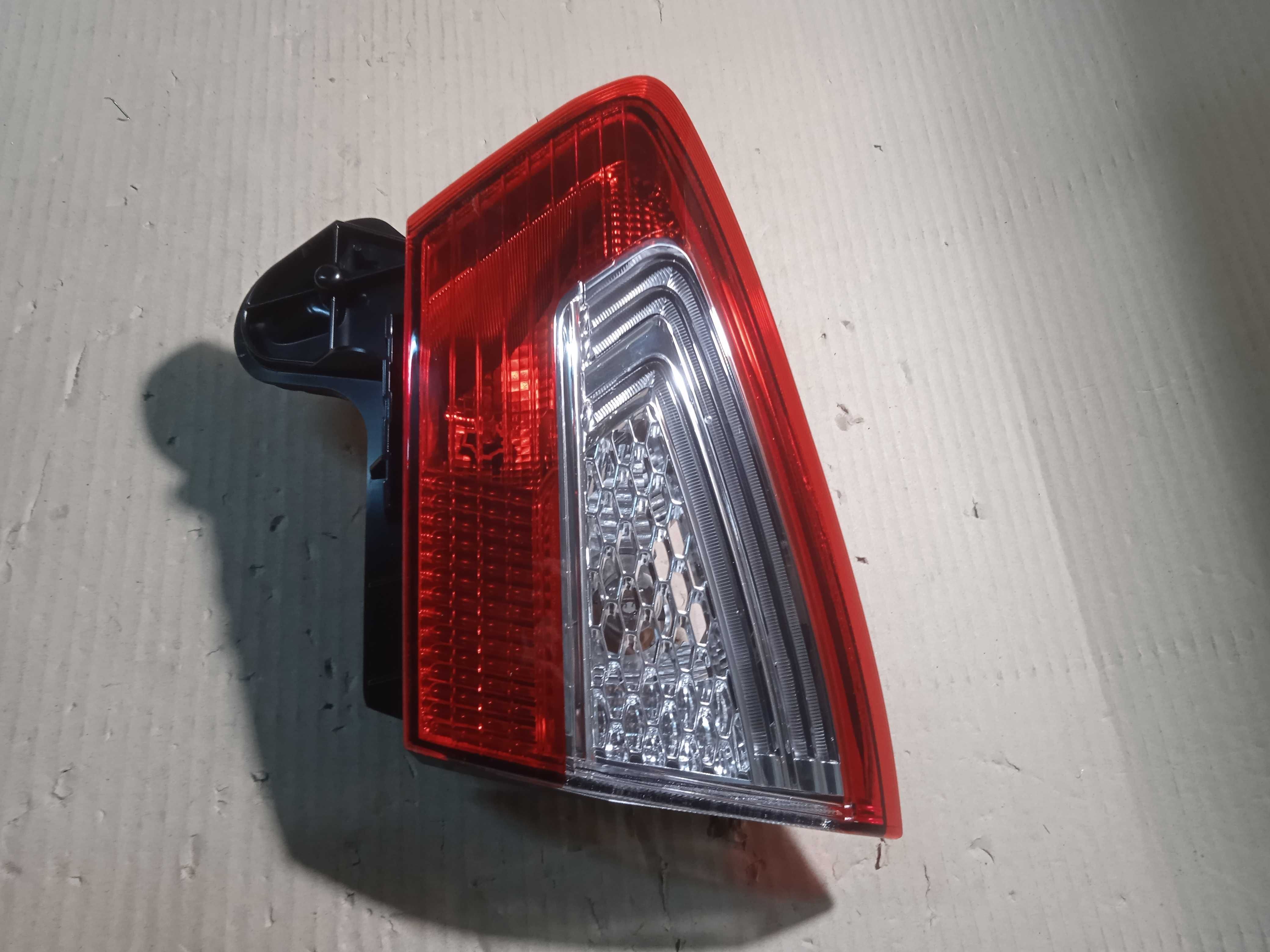 Ліхтар задній внутр зовн правий лівий  Ford Mondeo/Fusion 2010-2015